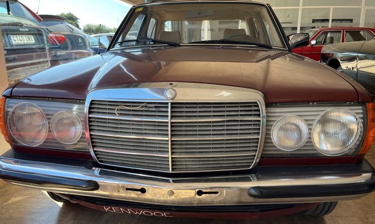 Despiece Mercedes 300 CAJA 123