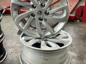 Juego llantas Renault 16''