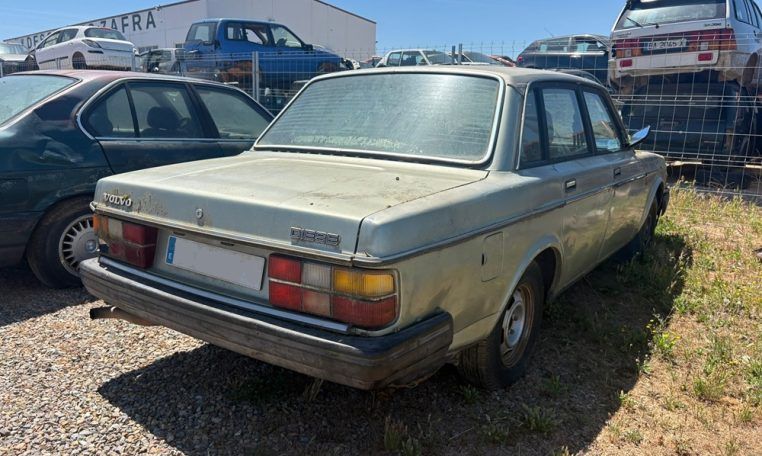 Despiece Volvo 240 2.4D